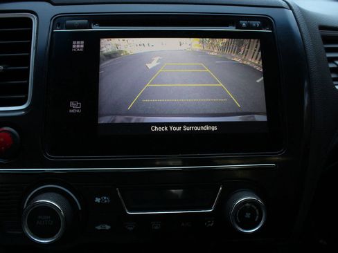 Used 2015 Honda Civic SE image 30