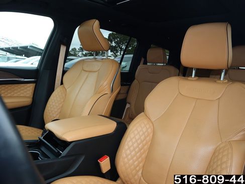 Used 2023 Jeep Grand Cherokee L Summit image 16