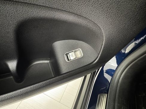 Used 2020 Mercedes-Benz GLE 450 4MATIC image 33