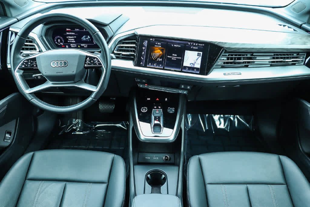Used 2023 Audi Q4 e-tron Premium Plus w/ Premium Plus RWD image 14