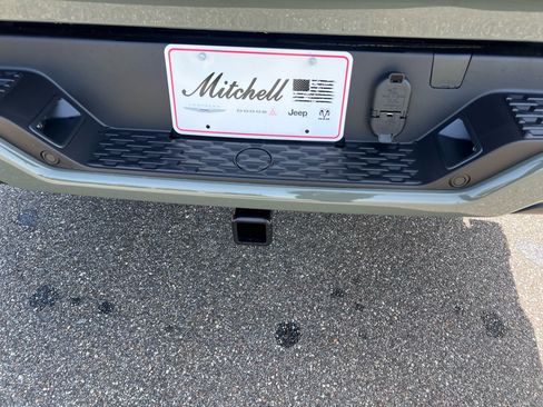New 2026 RAM 1500 Big Horn AWD/4WD image 6