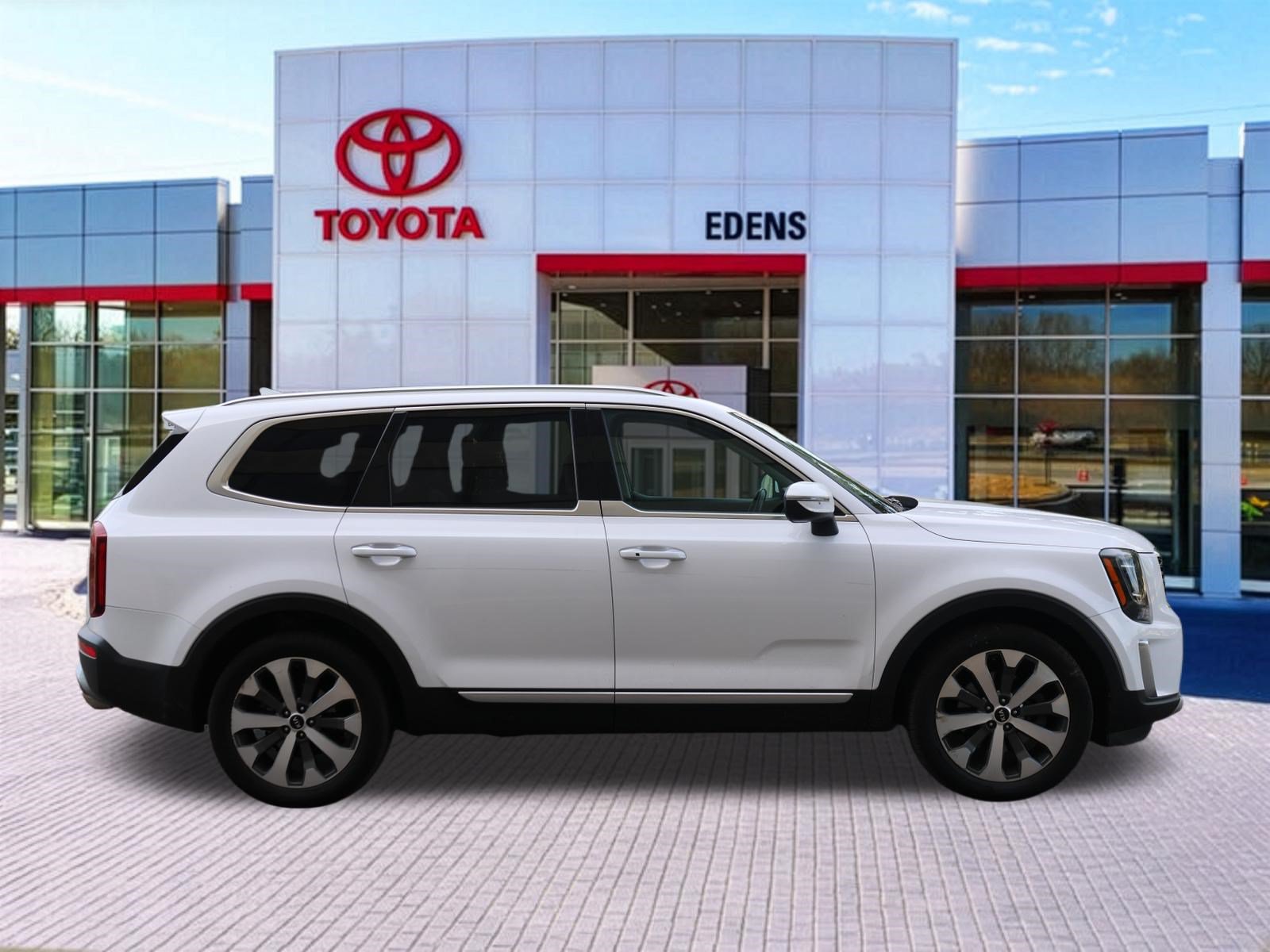 Used 2021 Kia Telluride S AWD/4WD image 2