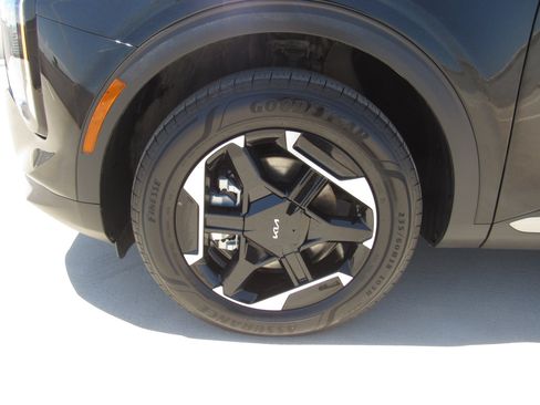 Used 2026 Kia Sportage S AWD/4WD image 4