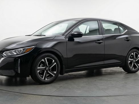Used 2025 Nissan Sentra SV FWD image 3