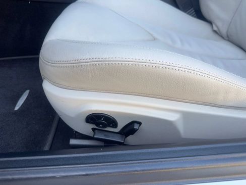 Used 2009 Mercedes-Benz SLK 300 image 35