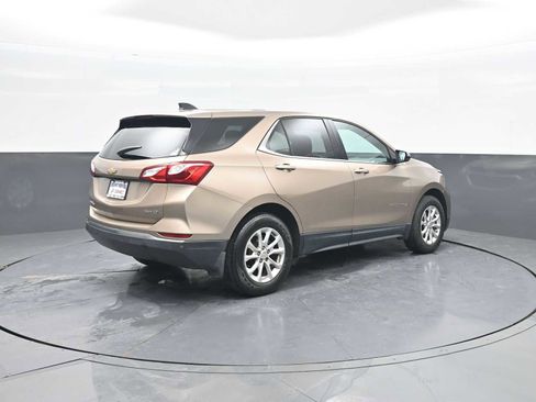 Used 2018 Chevrolet Equinox LT image 8