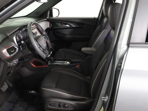 Used 2023 Chevrolet TrailBlazer RS w/ Technology Package AWD/4WD image 29