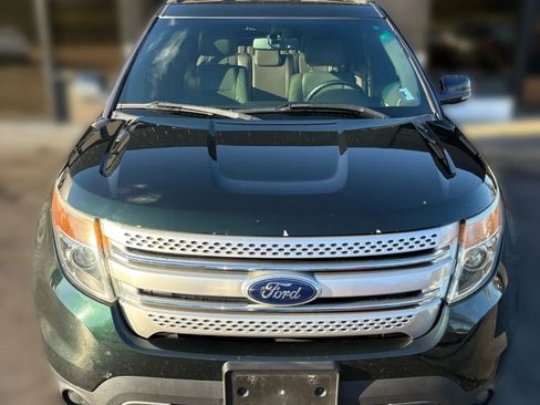 Used 2013 Ford Explorer XLT image 9