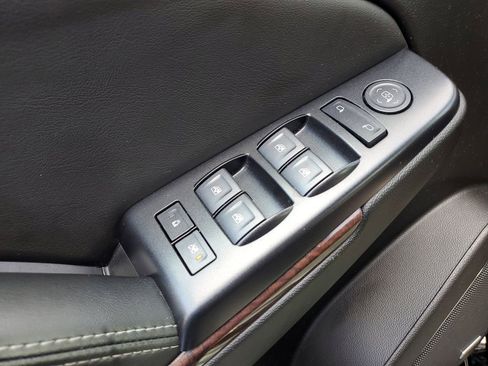 Used 2020 GMC Yukon SLE w/ Convenience Package image 13