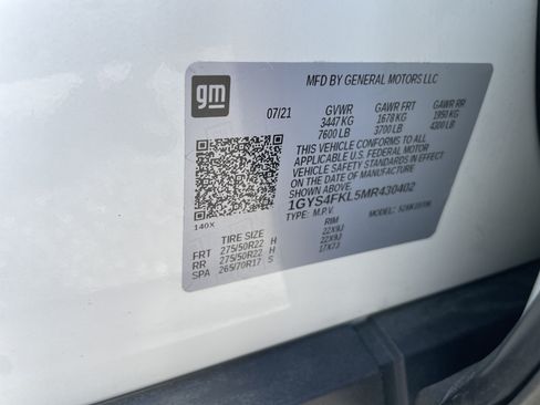 Used 2021 Cadillac Escalade Sport w/ Driver Assist Tech Package AWD/4WD image 36