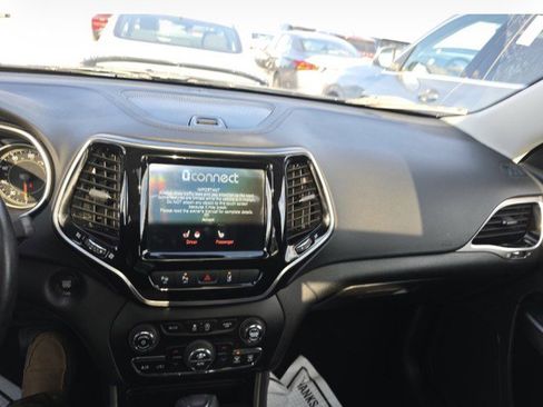 Used 2021 Jeep Cherokee Limited AWD/4WD image 12