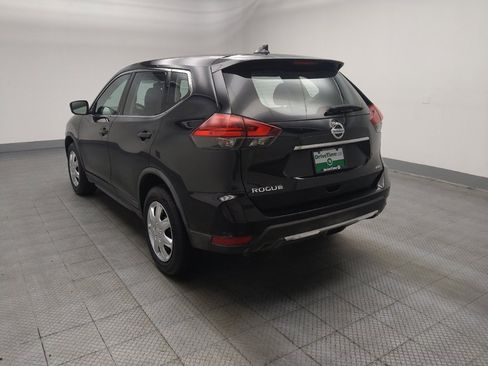 Used 2017 Nissan Rogue S AWD/4WD image 5