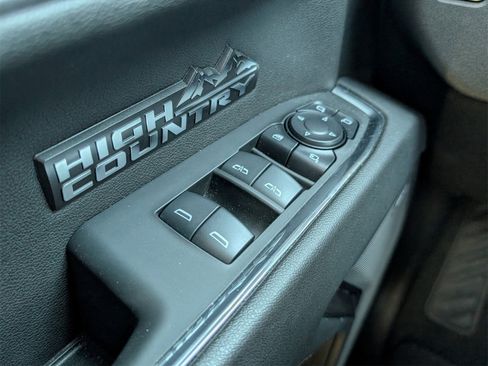 Used 2024 Chevrolet Silverado 1500 High Country w/ Midnight Edition image 33