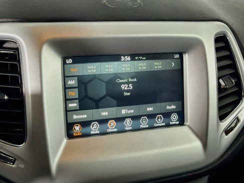 Used 2019 Jeep Compass Sport AWD/4WD image 19