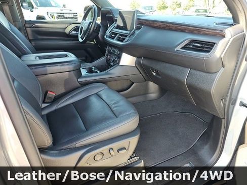 Used 2023 Chevrolet Suburban LT image 42
