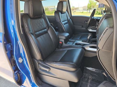 Certified 2024 Nissan Frontier SL w/ Technology Package RWD image 15