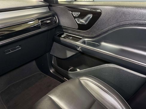 Certified 2022 Lincoln Aviator AWD w/ Premium Package image 24