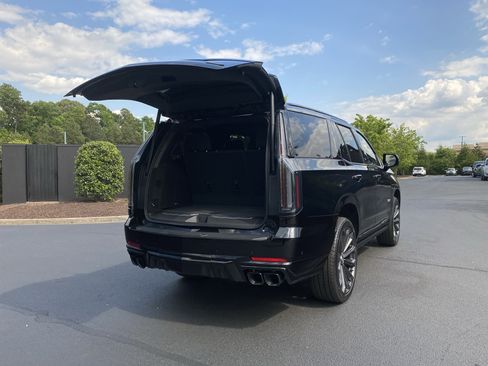 Used 2026 Cadillac Escalade V AWD/4WD image 43