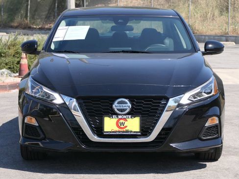 Used 2022 Nissan Altima 2.5 SV w/ SV Premium Package FWD image 8
