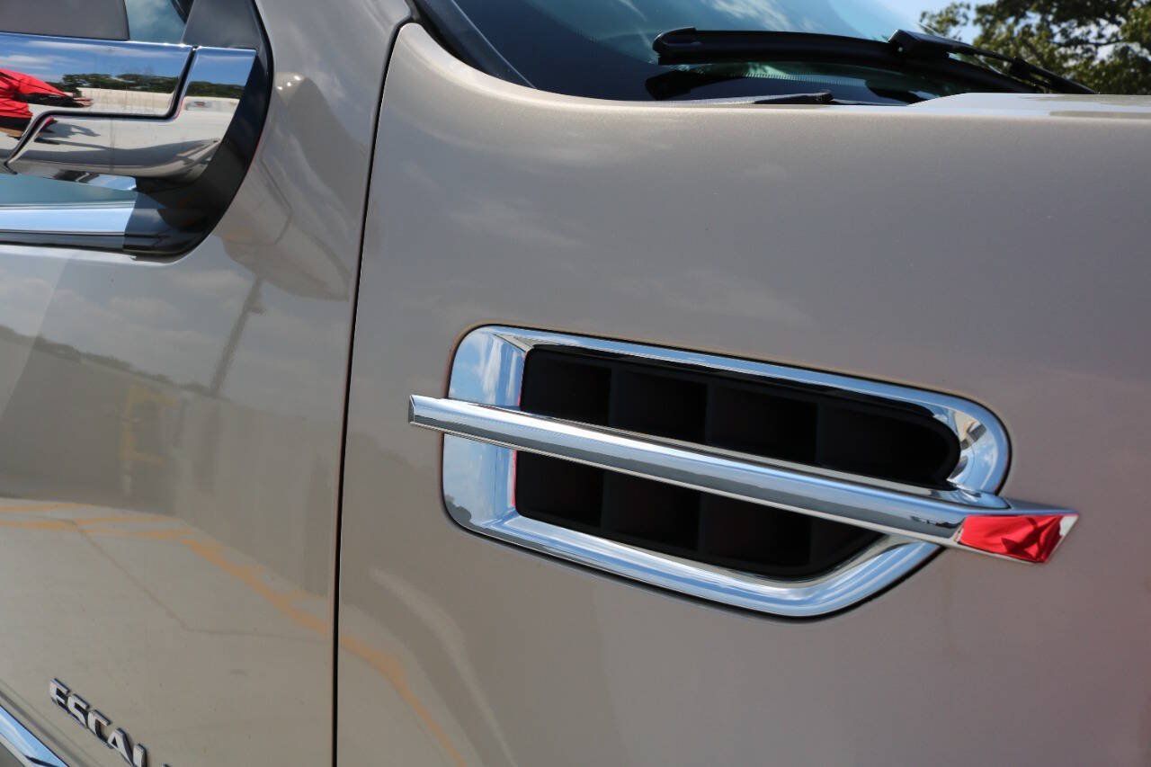 Used 2007 Cadillac Escalade AWD image 72