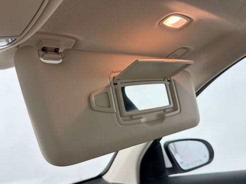 Used 2022 Mercedes-Benz GLC 300 4MATIC w/ Premium Package Lite image 30