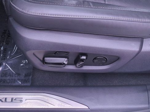 Certified 2025 Lexus RX 350 image 18