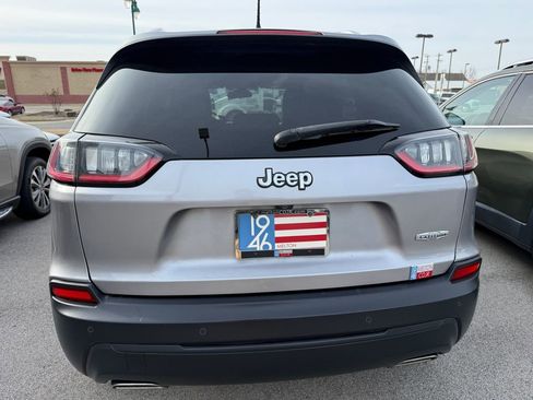 Used 2019 Jeep Cherokee Latitude Plus image 15