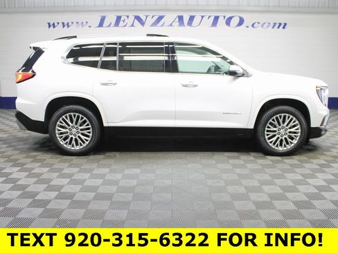 Used 2024 GMC Acadia Denali image 2