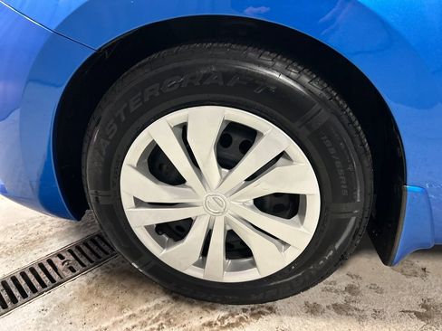 Used 2022 Nissan Versa S w/ Lighting Package image 9