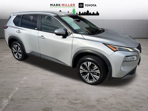 Used 2022 Nissan Rogue SV AWD/4WD image 8