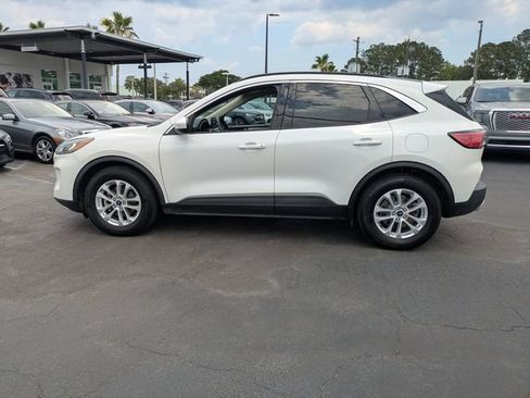 Used 2020 Ford Escape SE FWD image 8