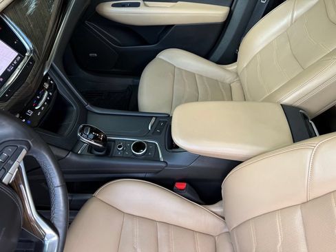 Used 2023 Cadillac XT6 Premium Luxury w/ Platinum Package FWD image 22