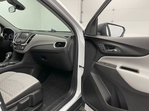 Used 2024 Chevrolet Equinox LS w/ LS Convenience Package FWD image 27