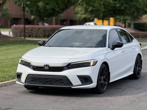 Used 2022 Honda Civic Sport image 4