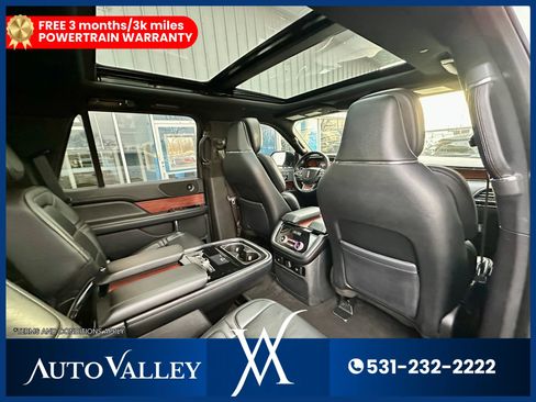 Used 2018 Lincoln Navigator Reserve w/ Technology Package image 29