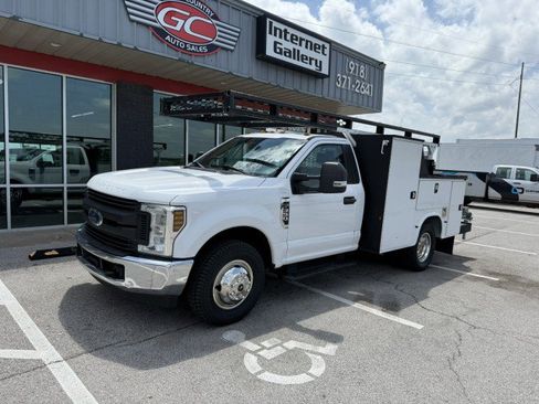Used 2019 Ford F350 XL w/ XL Value Package RWD image 2