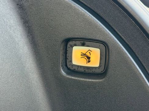 Used 2024 Tesla Cybertruck AWD Crew Cab image 48