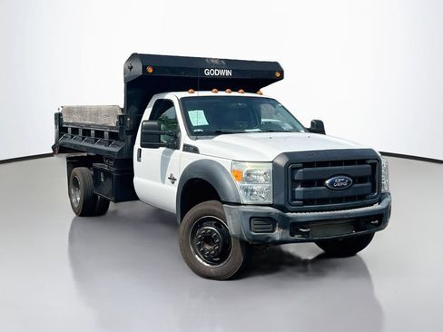 Used 2016 Ford F550 2WD Regular Cab Super Duty image 3