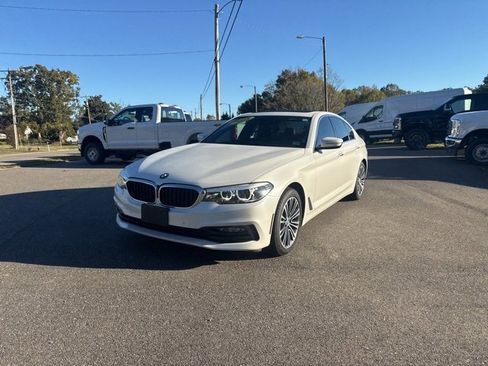 Used 2018 BMW 530i xDrive image 14