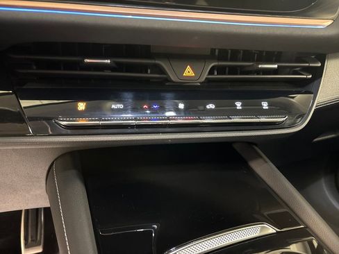 Used 2024 Buick Envision Sport Touring image 34