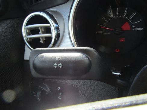 Used 2006 Ford Mustang GT RWD image 30