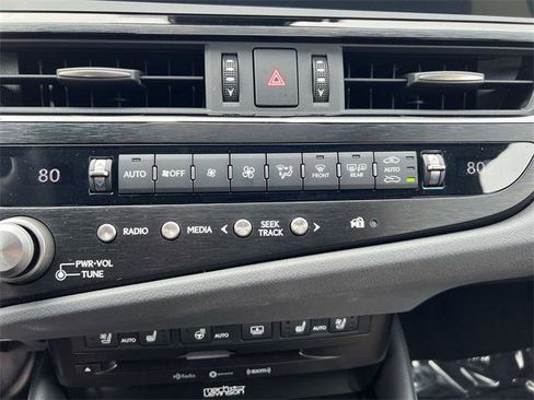 Certified 2022 Lexus ES 350 Ultra Luxury w/ Accessory Package image 17