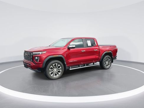 Used 2024 GMC Canyon Denali image 4