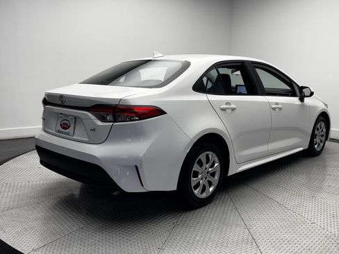 Used 2024 Toyota Corolla LE FWD image 33