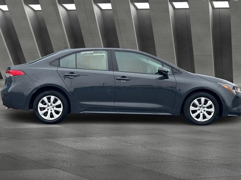 Used 2024 Toyota Corolla LE image 3