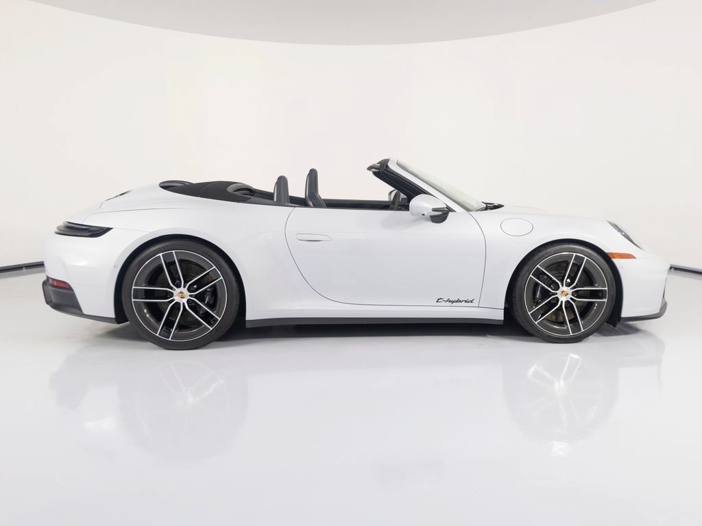 Certified 2025 Porsche 911 Carrera GTS RWD image 12