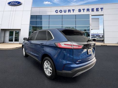 Certified 2022 Ford Edge SEL w/ Convenience Package AWD/4WD image 5