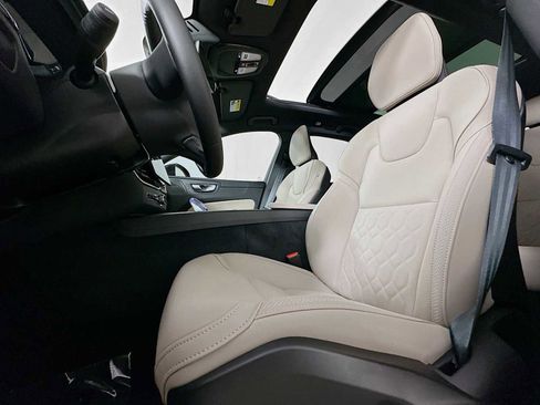 New 2026 Volvo XC60 B5 Plus w/ Protection Package image 18