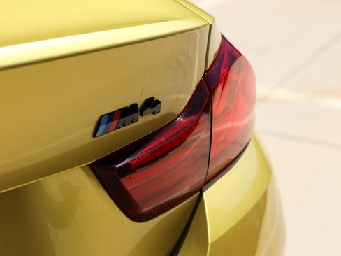 Used 2020 BMW M4 Coupe w/ Competition Package RWD image 48