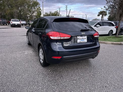 Used 2018 Kia Forte LX image 4